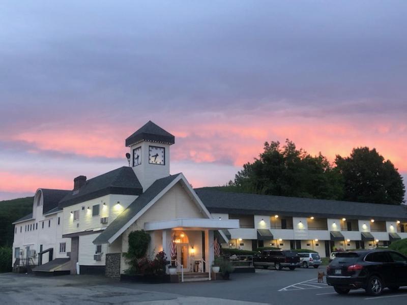 The Black Mountain Inn Brattleboro Kültér fotó