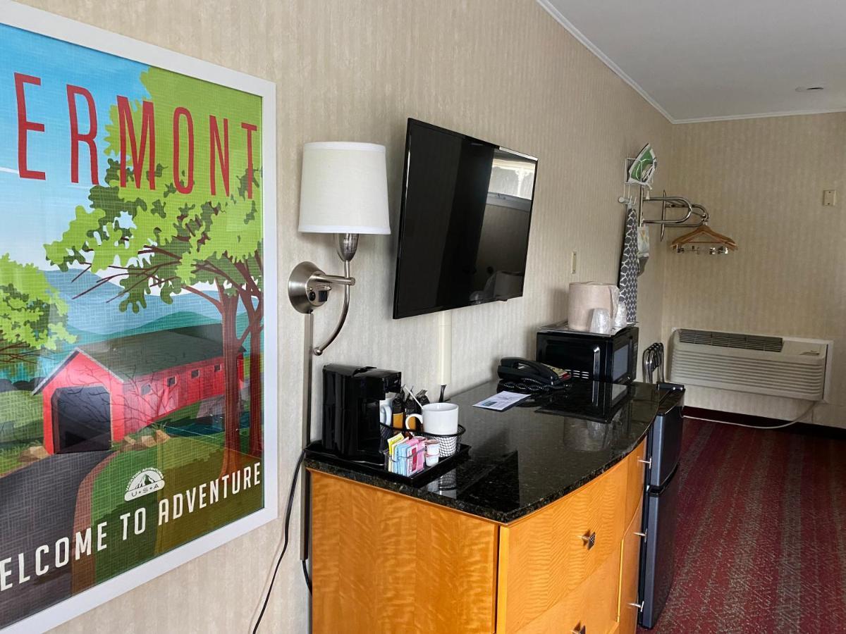 The Black Mountain Inn Brattleboro Kültér fotó